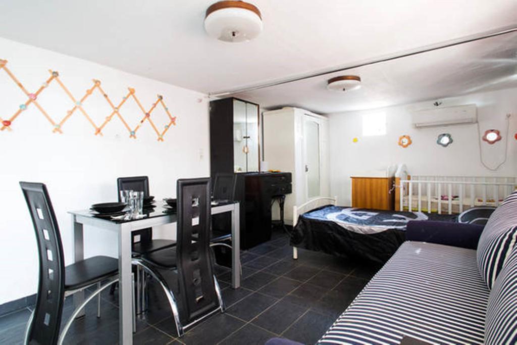 Wavedance Accommodation Salamís Eksteriør billede