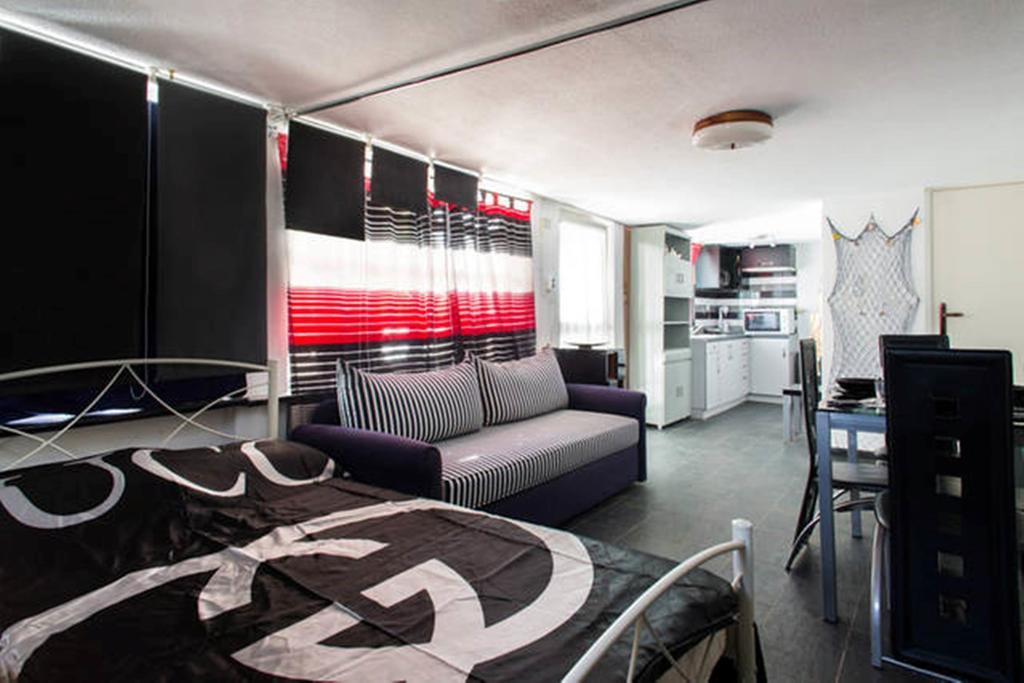 Wavedance Accommodation Salamís Eksteriør billede